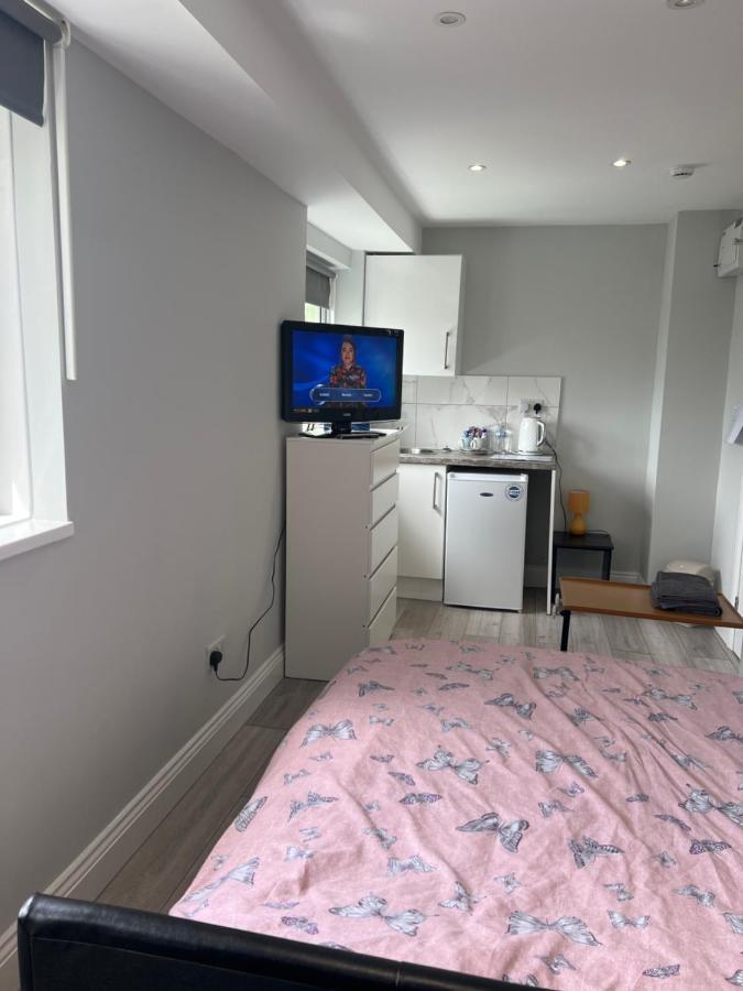 Wisdom Care: The Orpington Cutie Exterior foto